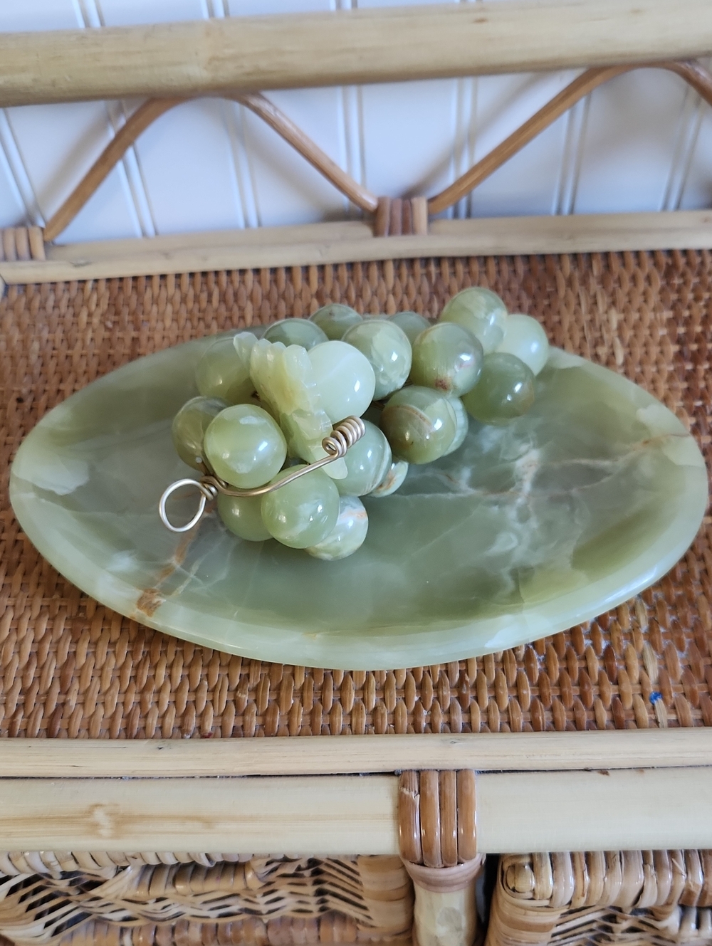 Vintage Marbled Jade Green Onyx Stone Grapes Cluster Dish